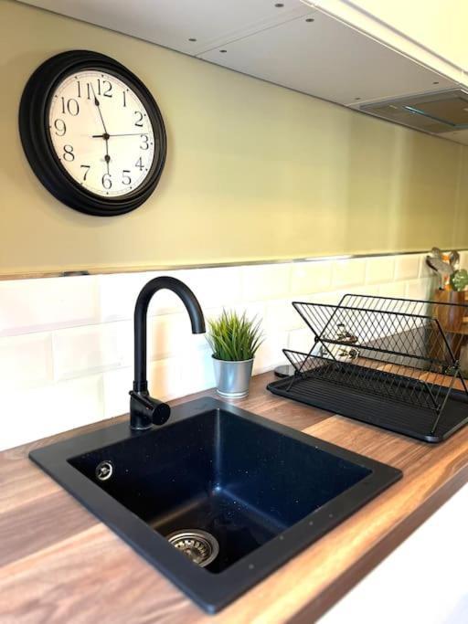 Olive Holiday Cottage Matlock Матлок Екстериор снимка