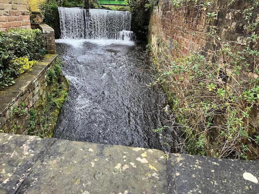 Olive Holiday Cottage Matlock Матлок Екстериор снимка